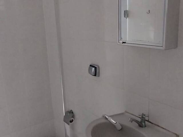 #24 - Apartamento para Venda em São Vicente - SP