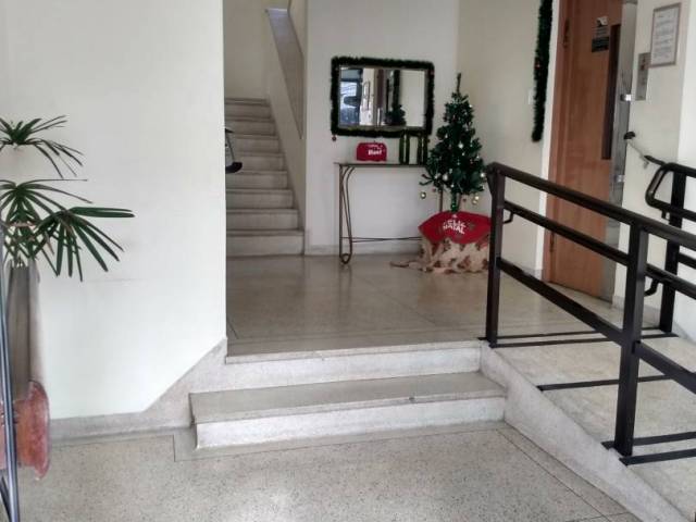 #36 - Apartamento para Venda em São Vicente - SP